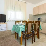 Two-bedroom In Mali Rat Daire *
